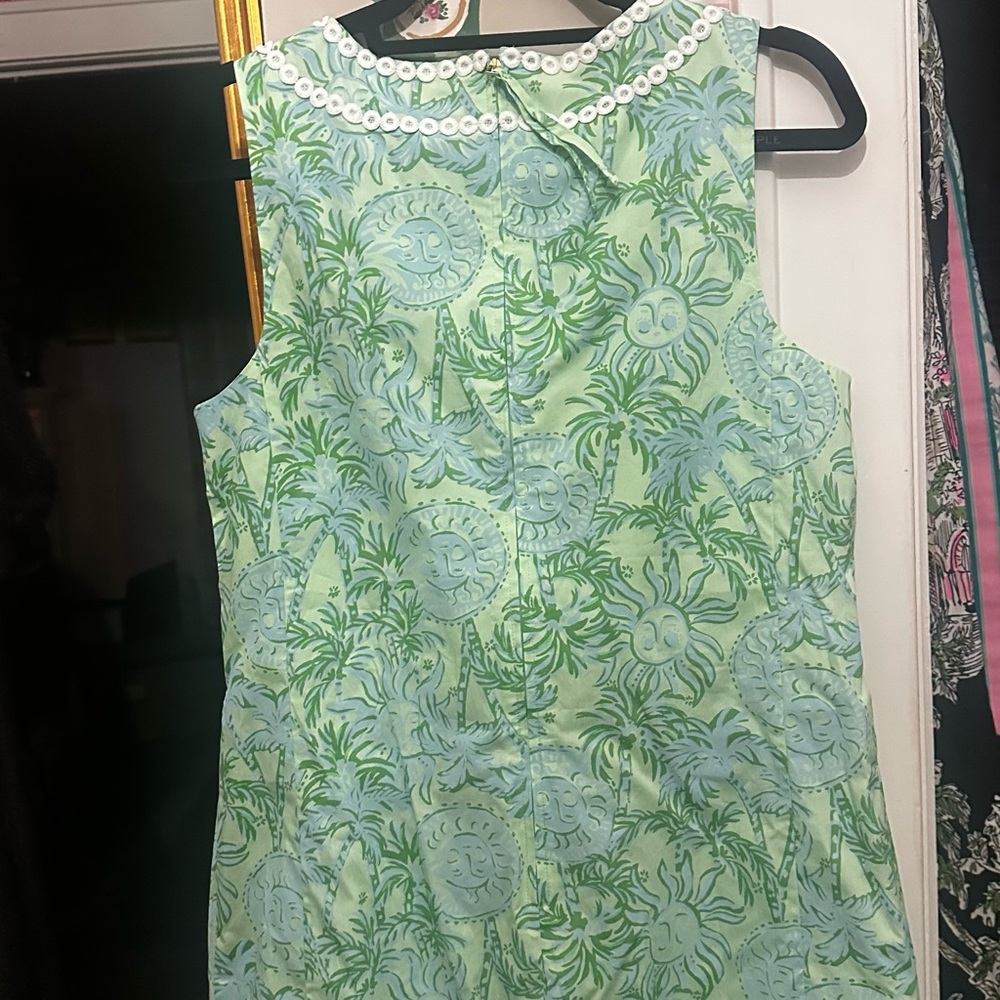 Preppy Chic Lilly Pulitzer romper. Worn 2x on trend vintage vibe. Fab trim Sz 10 - Picture 4 of 5